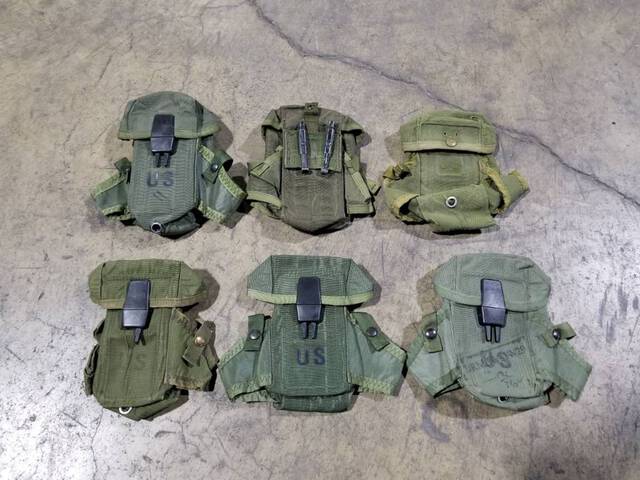 (730) Small Arms Ammunition Pouches