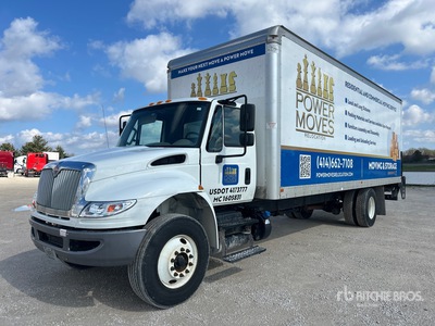 2016 International 4300 Furgonetka