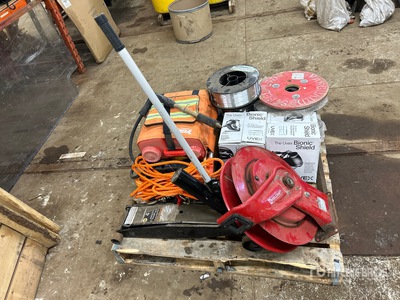 Quantity of (2) Pallets of Shop Equipment & Supplies ورش و مخازن متنوعة