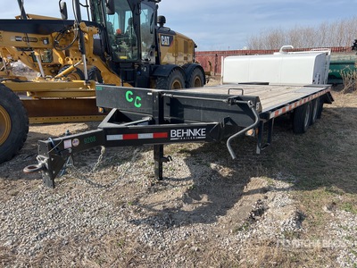 2025 Behnke BCT2114EDO-XL 21 ft T/A Remolque Portamaquinaria