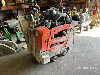 2021 Husqvarna FS5000D26 Cortadora de Suelo