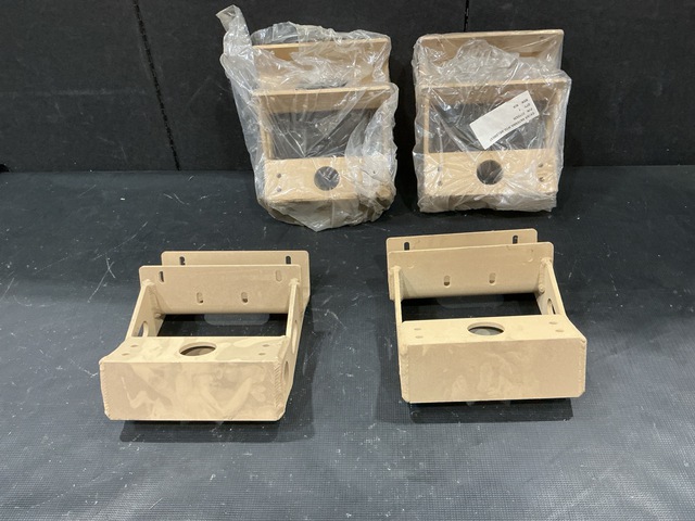 (18) Oshkosh 3772035 Mounting Brackets