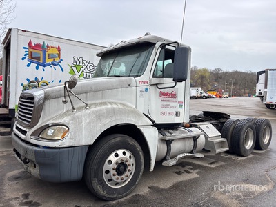 2007 Freightliner Columbia 120 6x4 T/A Day Cab Truck Tractor (Inoperable)
