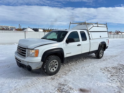 2013 GMC 1500 4x4 Extended Cab Pickup