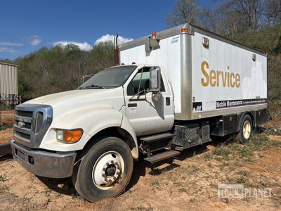 2007 Ford F-750 4x2 Lube Truck