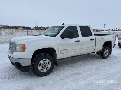 2013 GMC Sierra 2500HD 4x4 Crew Cab Pickup
