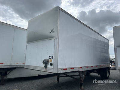 2013 Utility 28 ft x 102 in S/A Van Trailer
