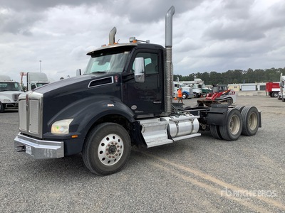 2020 Kenworth T880 6x4 6x4 T/A Day Cab Truck Tractor