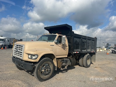 1998 Ford F800 4x2 Camion à benne essieu simple