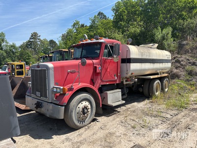 2003 Peterbilt 357 6x4 散水車
