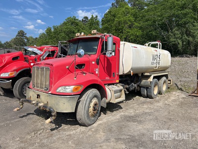 2007 Peterbilt 340 6x4 散水車