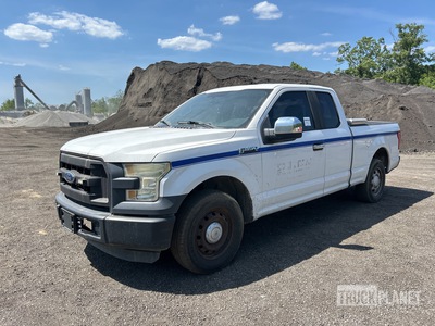 2015 Ford F-150 XL 4x2 Extended Cab Pickup