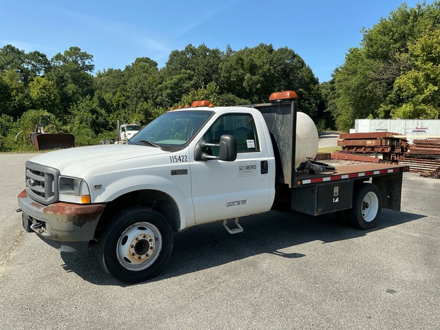 2002 Ford F-550 XL 4x2 Flatbed Truck