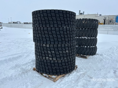 Quantity of (4) 20.5R25 Neumáticos (Unused)
