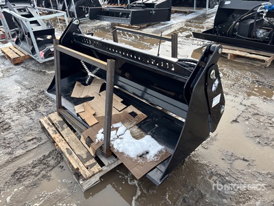 2025 GIYI KH72F 72 in Multi-Purpose Skid Steer Bucket (Unused)