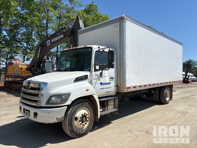 2018 Hino 268 4x2 شاحنة فان (Inoperable)