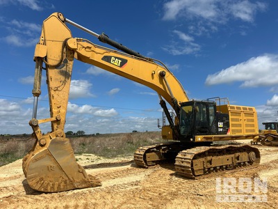 2019 Cat 374FL Tracked Excavator