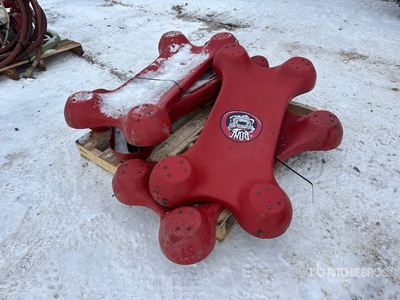 Quantity of (5) Creepers ورش و مخازن متنوعة