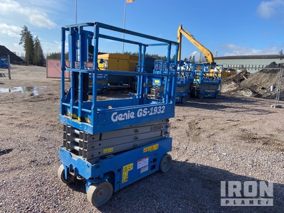 2016 Genie GS1932 Scissor Lift