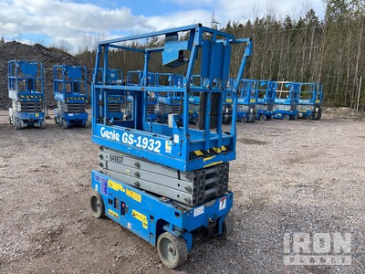 2016 Genie GS1932 Scissor Lift