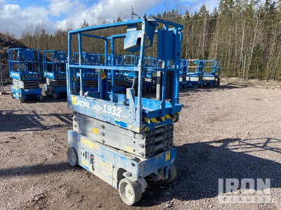 2016 Genie GS1932 Scissor Lift
