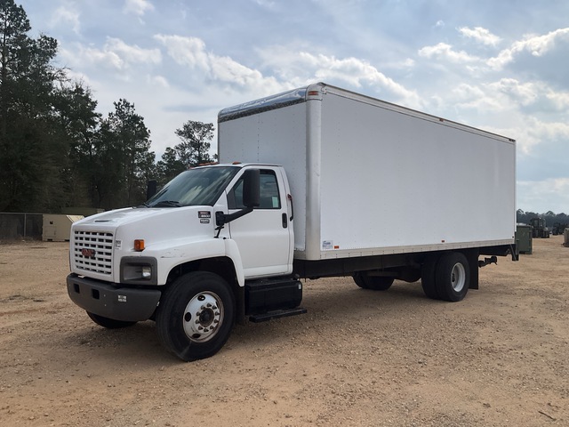 2005 GMC C6500 Van Truck 2005 GMC C6500 Van Truck