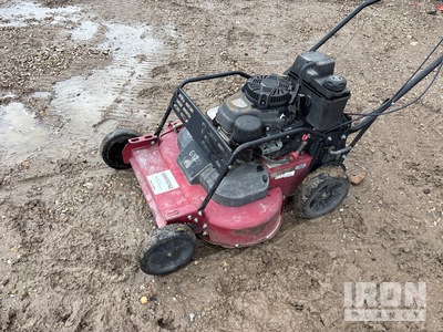 Toro 4x2 Walk-Behind Cortacesped (Inoperable)