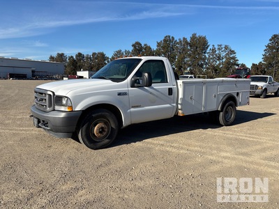 2004 Ford F-350 XL 4x2 Utility Truck
