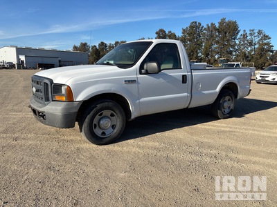 2006 Ford F-250 XL 4x2 Pickup