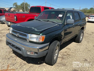 1999 Toyota 4Runner SR5 4x4 SUV