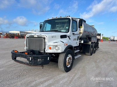 Etnyre CENT II 3000 gal on 2007 Freightliner M2 106 6x4 Camion épandeur d'asphalte