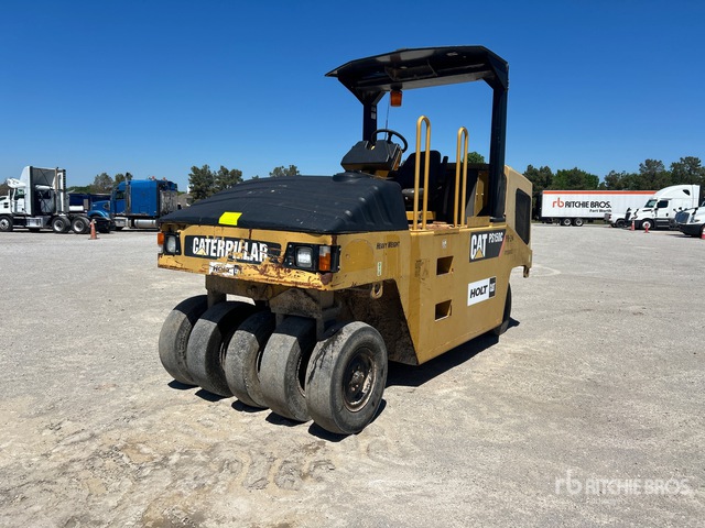 2010 Cat PS-150C 9 Wheel Pneumatic Roller