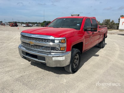 2019 Chevrolet Silverado 2500HD 4x4 Crew Cab Pickup