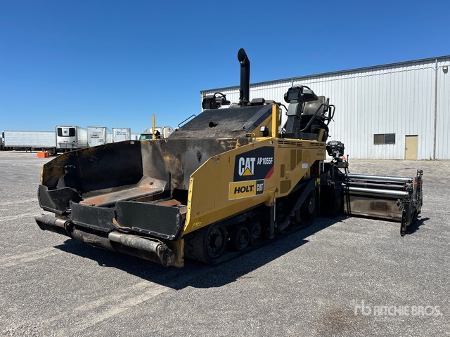 2019 Cat AP1055F Track Asphalt Paver