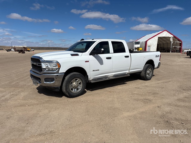 2021 Ram 2500 Tradesman 4x4 Crew Cab Pickup