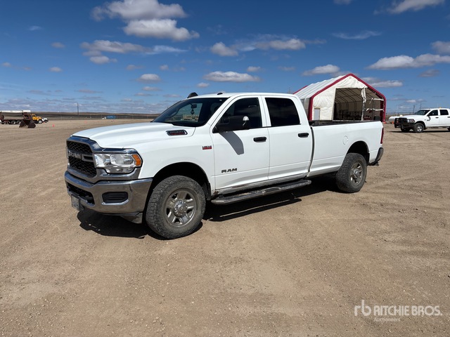 2022 Ram 2500 Tradesman 4x4 Crew Cab Pickup
