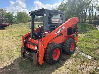 2016 Kubota SSV75 Chargeuse à direction à glissement (Inoperable)