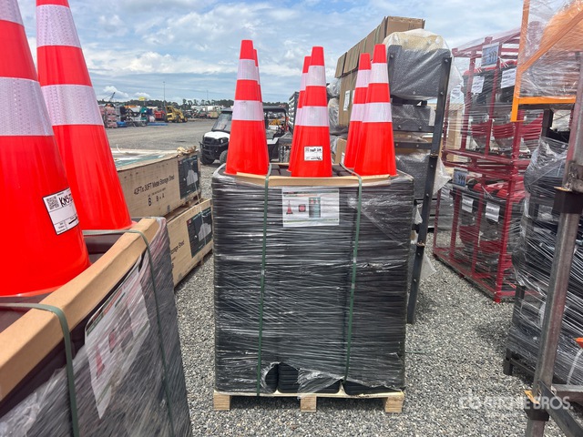 Quantity of (250) 2026 STARVOX TC-250P 28 in PVC Safety Traffic Cones (Unused)