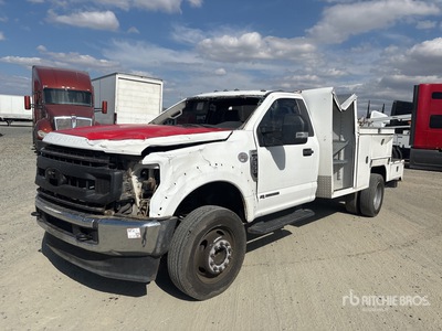 2020 Ford F-550 4x2 Utility Truck