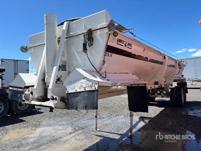 2004 Ranco 35 ft T/A End Dump Trailer