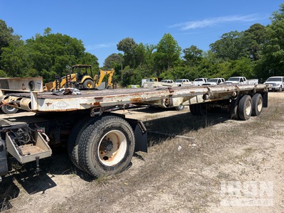 1965 Hobbs 38 ft T/A Flatbed Trailer