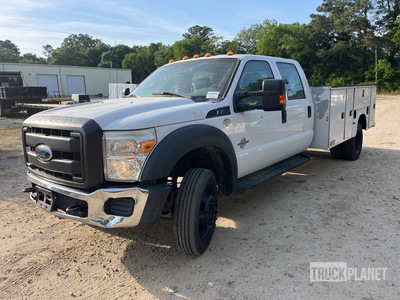 2016 Ford F450 4x2 Crew Cab Pickup