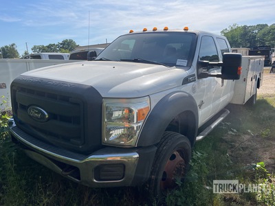 2016 Ford F450 4x2 Crew Cab Pickup