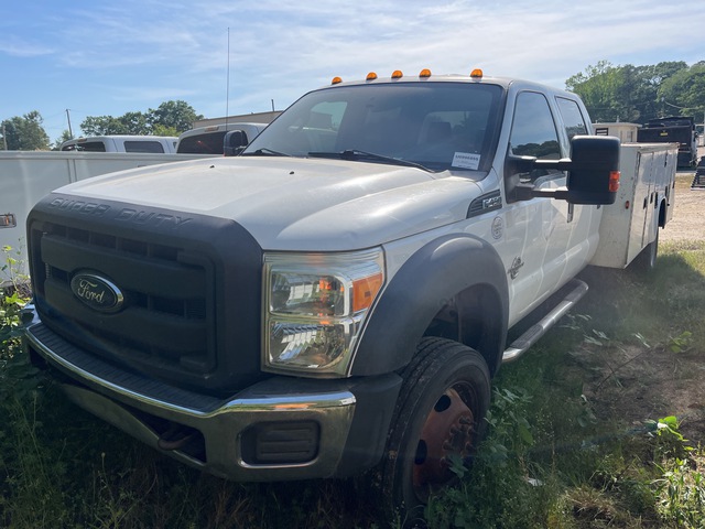 2016 Ford F450 4x2 Crew Cab Pickup