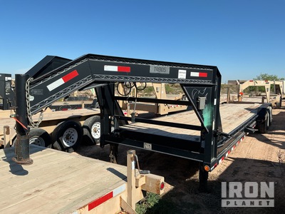 2014 Load Trail 30 ft Tri/A Gooseneck Remolque Portamaquinaria