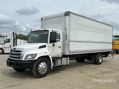 2020 Hino 268 4x2 Furgonetka