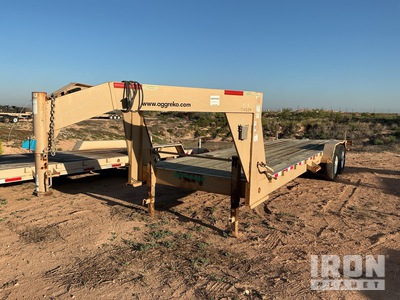 2012 ABU  24 ft T/A Gooseneck Flatbed Trailer