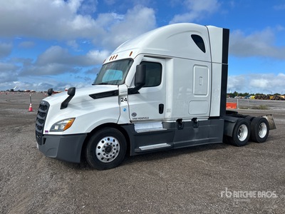 2021 Freightliner Cascadia 126 6x4 T/A Sleeper Truck Tractor