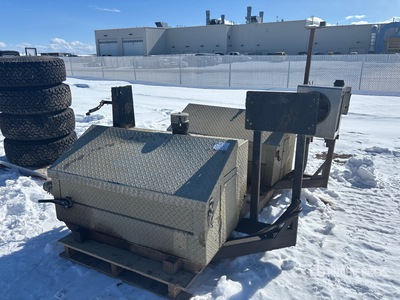 Quantity of (2) Pump Boxes Divers Autres