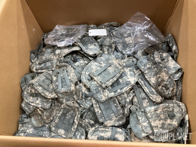 (721) Entrenching Tool Carriers